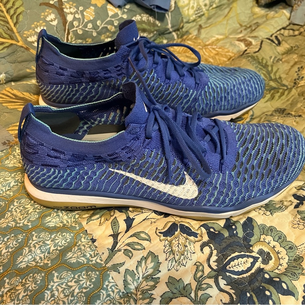Nike Blue Flyknit Zoom Lace-Up Running Shoes with White Swoosh